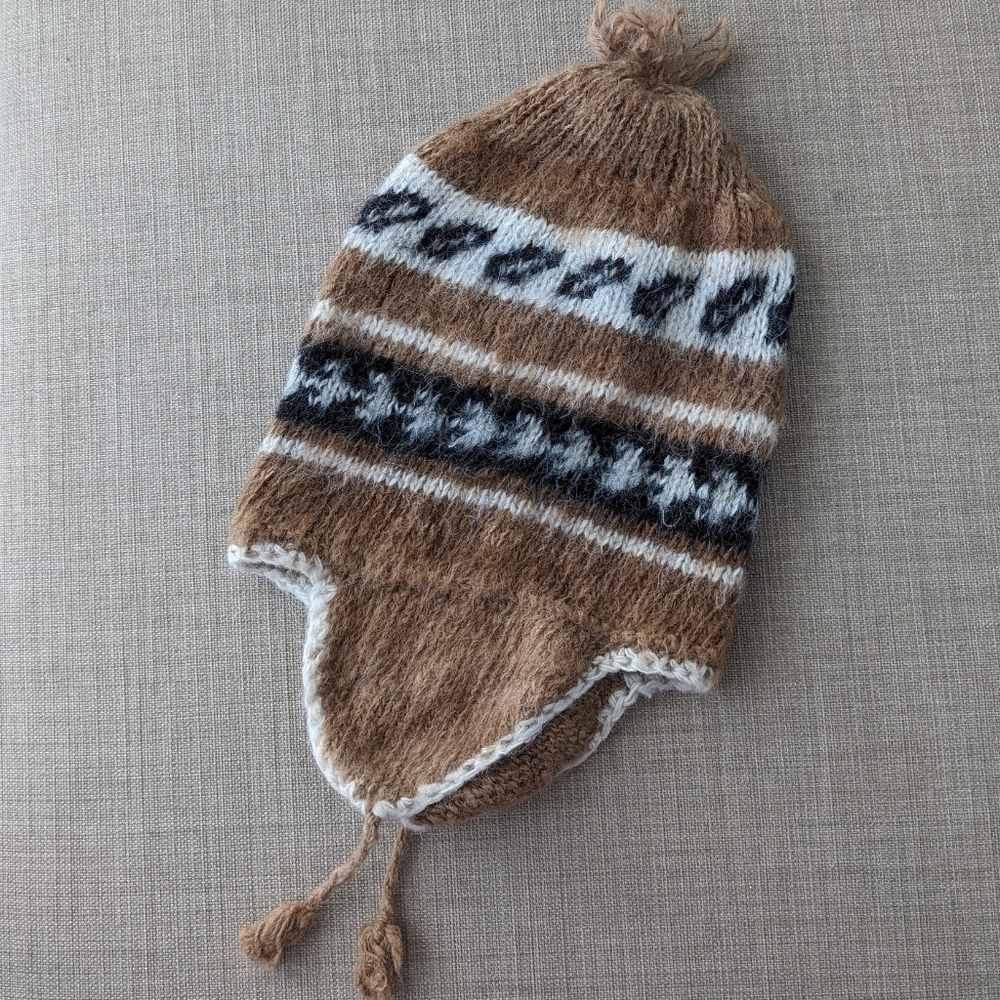 Bolivia Peru Aztec BOHO Alpaca Wool chullo hat Camel brown c1